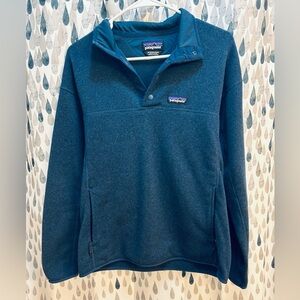 Women’s navy button snap Patagonia size medium